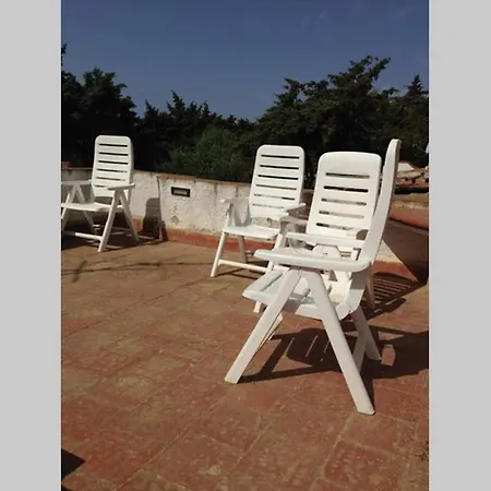 Villa And Garden, 10 Min From *